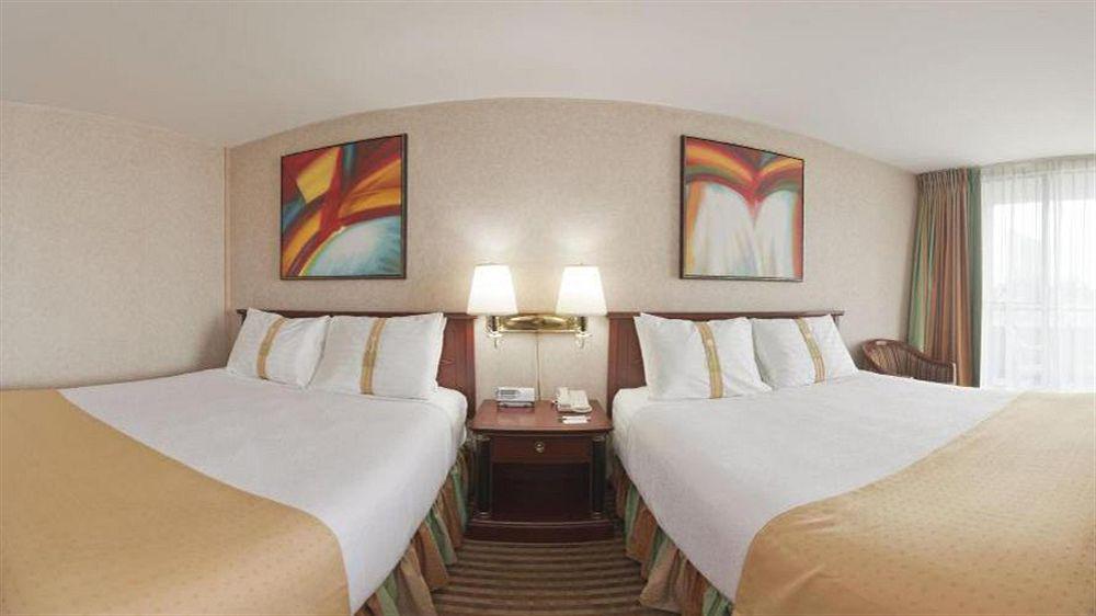 Holiday Inn Niagara Falls-By The Falls By Ihg Eksteriør bilde